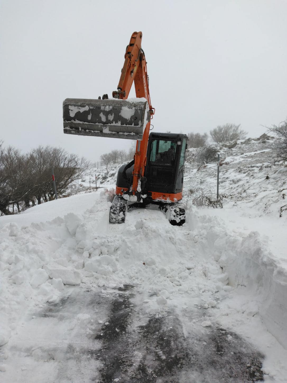 Déneigement de l’accès au pic Néoulous