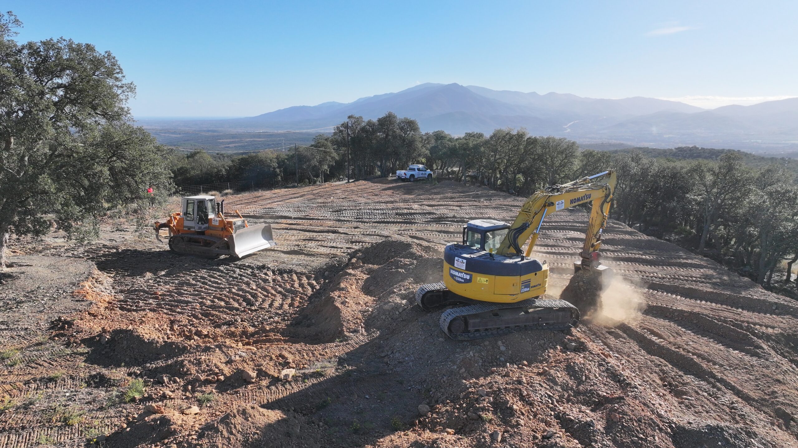 Terrassement pour une plateforme équestre à Llauro
