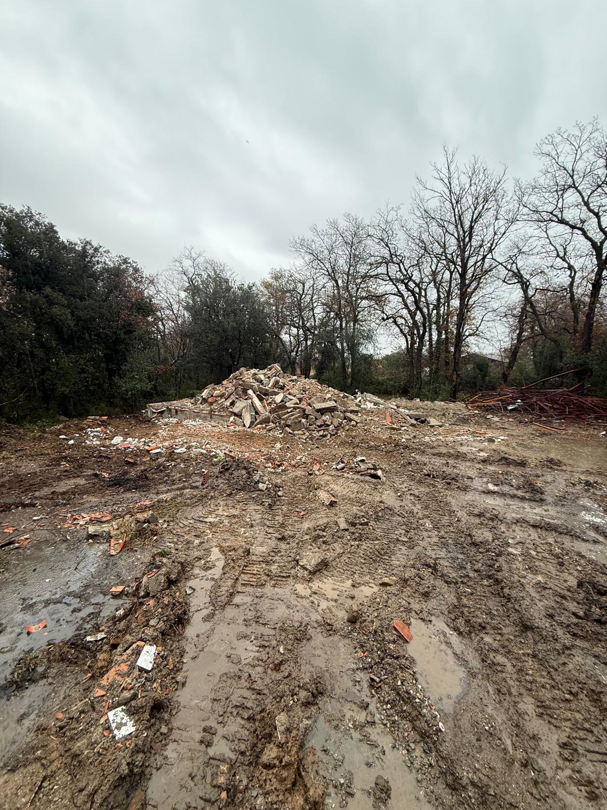 Démolition d’une maison sur Laroque des Alberes