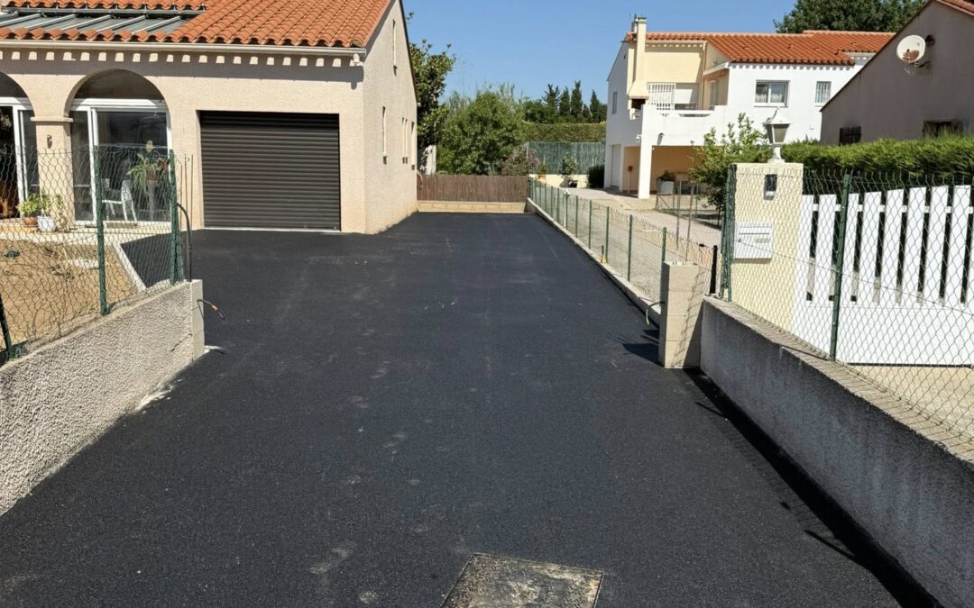 Enrobé à Rivesaltes : goudronnage de cour, allée et parking